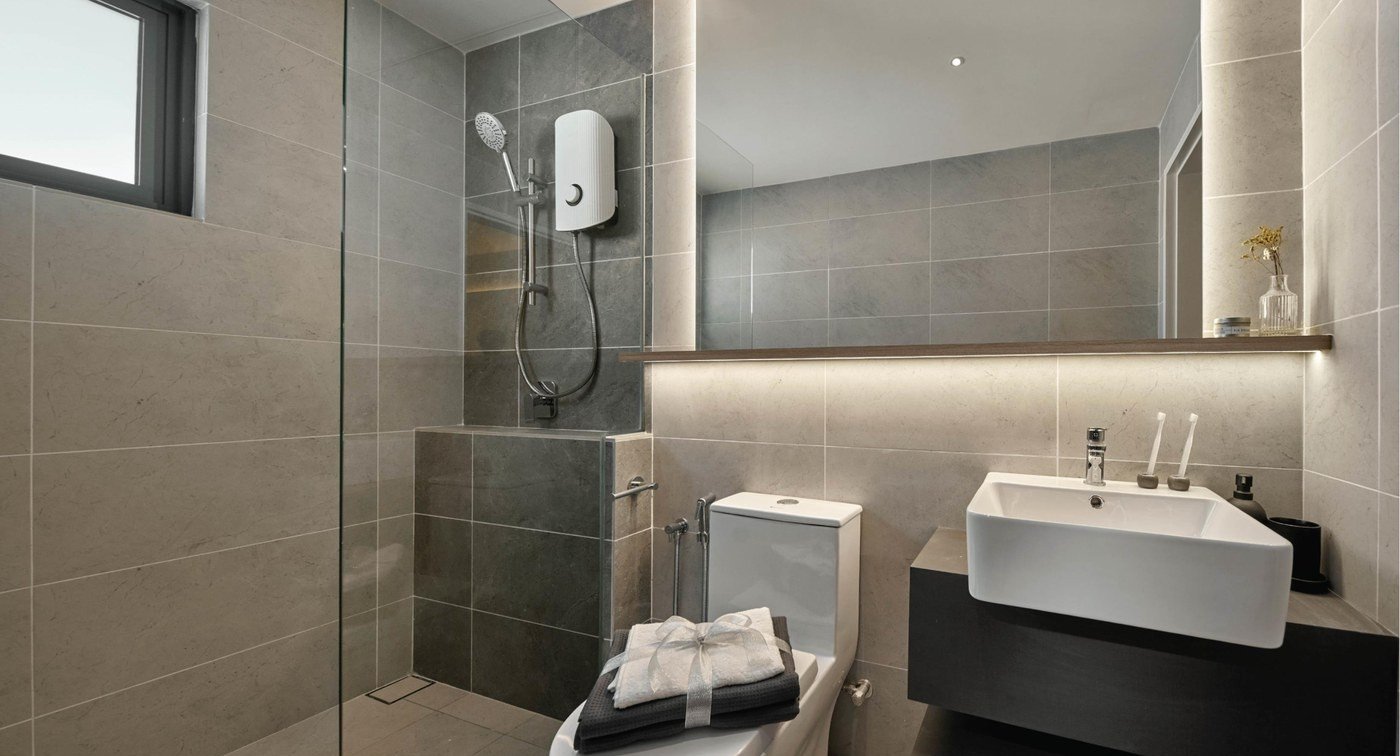 Type C master bathroom